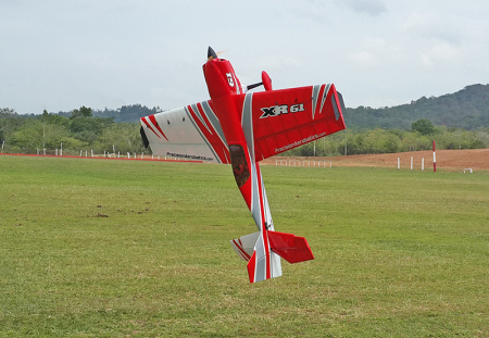 фото Самолёт радиоуправляемый Precision Aerobatics XR-61 1550мм KIT (красный)